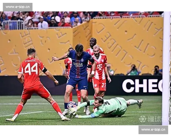 欧冠决赛阵容对比:拜仁七老臣坚守 巴黎仅存两基石 欧冠决赛阵容对比:拜仁七老臣坚守 巴黎仅存两基石