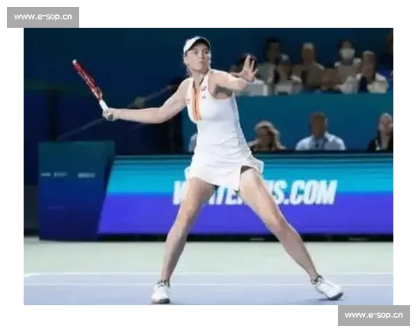 郑钦文新战靴亮相!今夜对决莱巴金娜冲击冠军