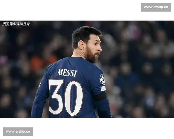 曼联 “小梅西” 铁心留队!青训瑰宝拒挖角续写红魔传奇 曼联 “小梅西” 铁心留队!青训瑰宝拒挖角续写红魔传奇