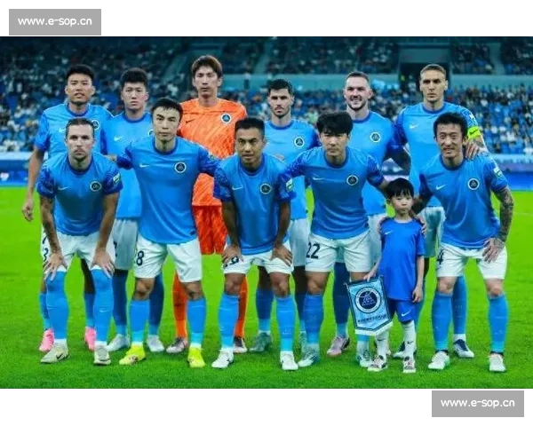 新鹏城主帅:现有阵容足以保级,球队需打造钢铁防线 新鹏城主帅:现有阵容足以保级,球队需打造钢铁防线