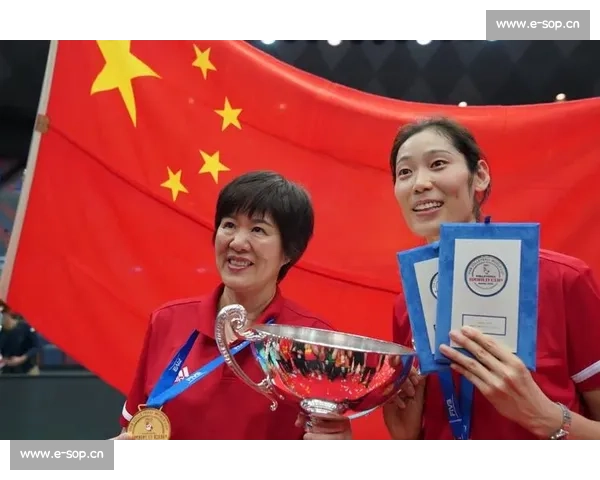 世界冠军！中国女排让五星红旗高高飘扬！