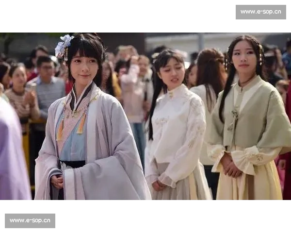 学霸也玩穿越火线高校杯赛打破次元壁，技能与颜值并存