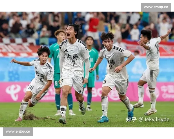 解密苏超转会：巨星加盟还是青训希望，豪门暗战一触即发！